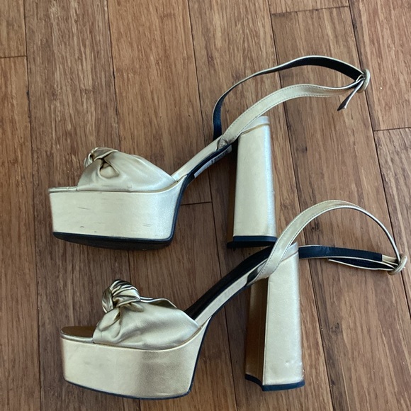 ASOS Knotted Gold Platform Sandal - Picture 6 of 8